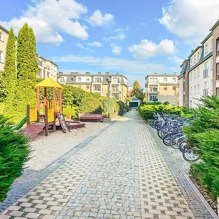 Sunny With Parking On The And Friendly Estate By Renters Sopot