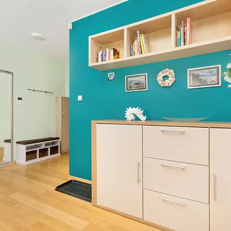 アパート Sunny With Parking On The And Friendly Estate By Rent Like ソポト