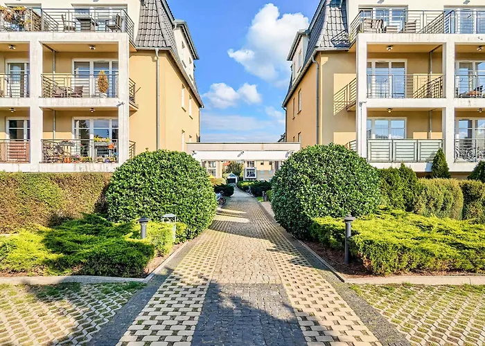 Apartment Sunny With Parking On The And Friendly Estate By Rent Like *